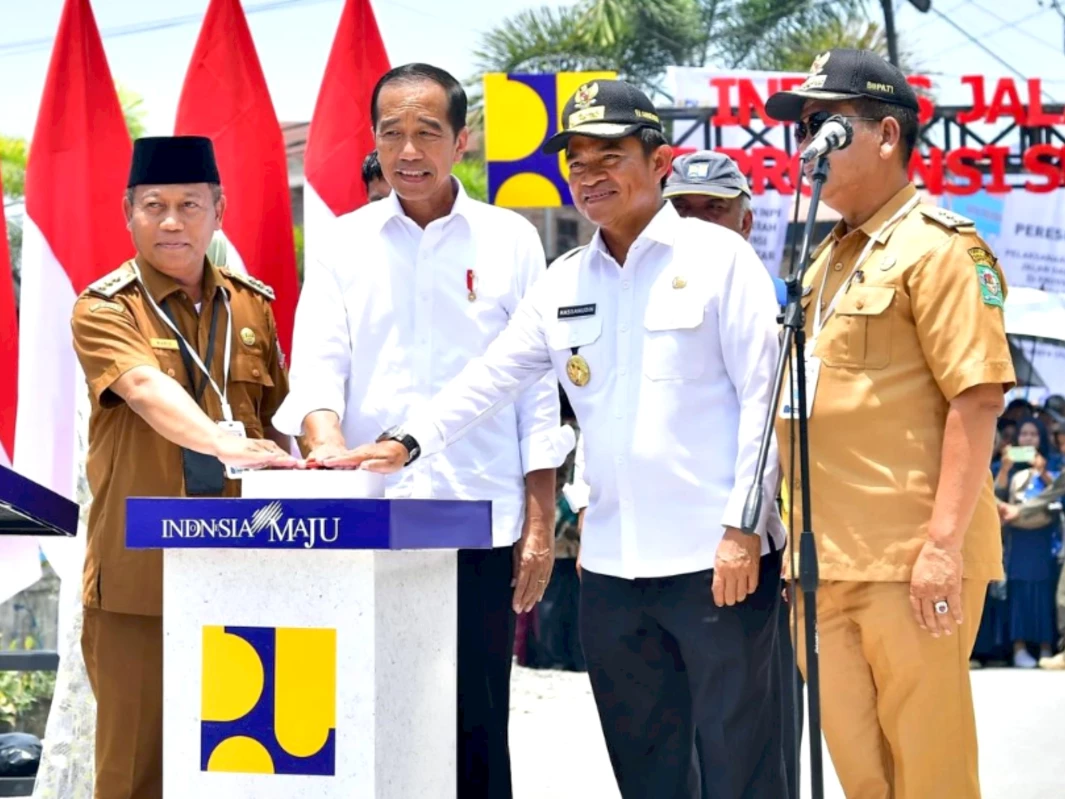 Presiden Jokowi Resmikan Pembangunan Jalan Daerah Senilai Rp868 Miliar di Sumatra Utara