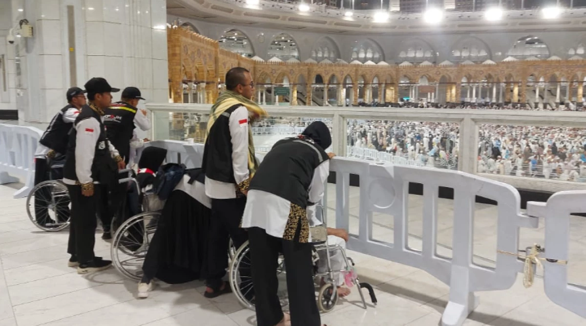 Tidak Perlu Khawatir, PPIH Arab Saudi Fasilitasi Jemaah yang Belum Sempat Ke Masjidil Haram