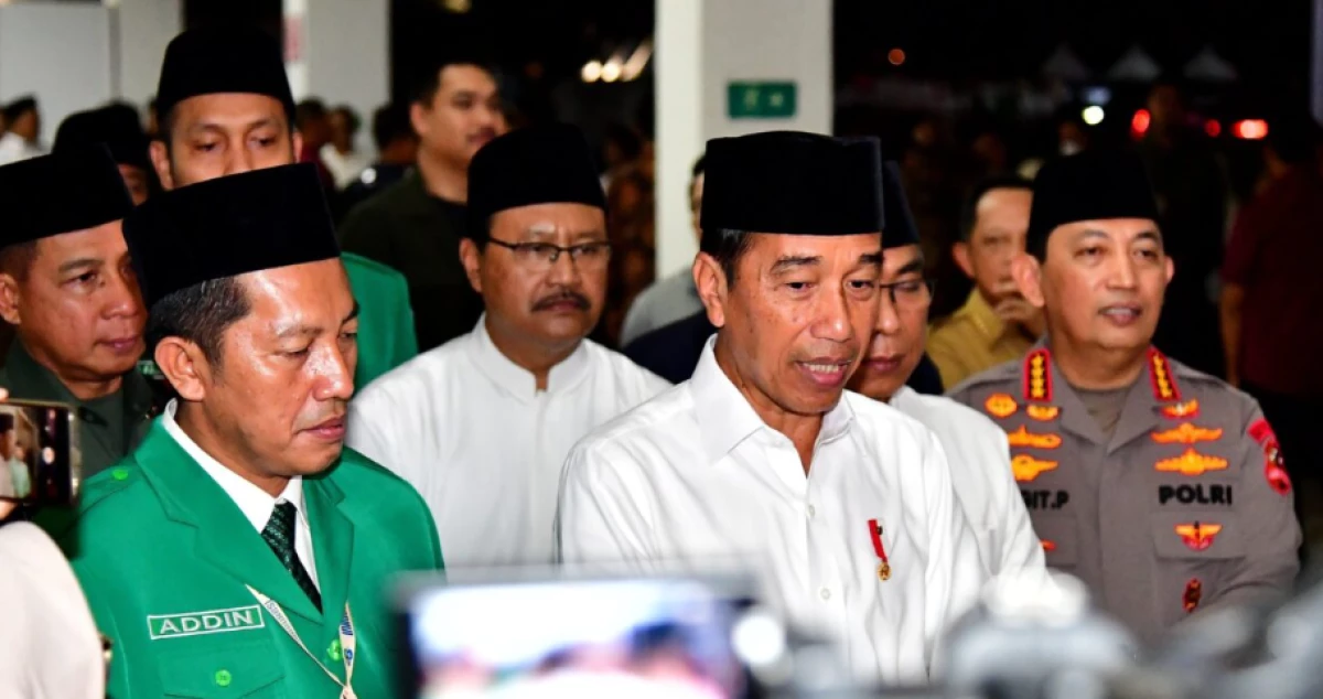Presiden Jokowi Buka Suara: Kenaikan UKT Dibatalkan untuk Tahun Ini