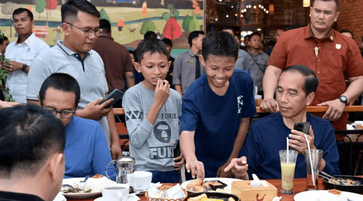 Kunjungi Lippo Plaza, Presiden Jokowi Sapa Masyarakat Kota Lubuklinggau Sumatra Selatan