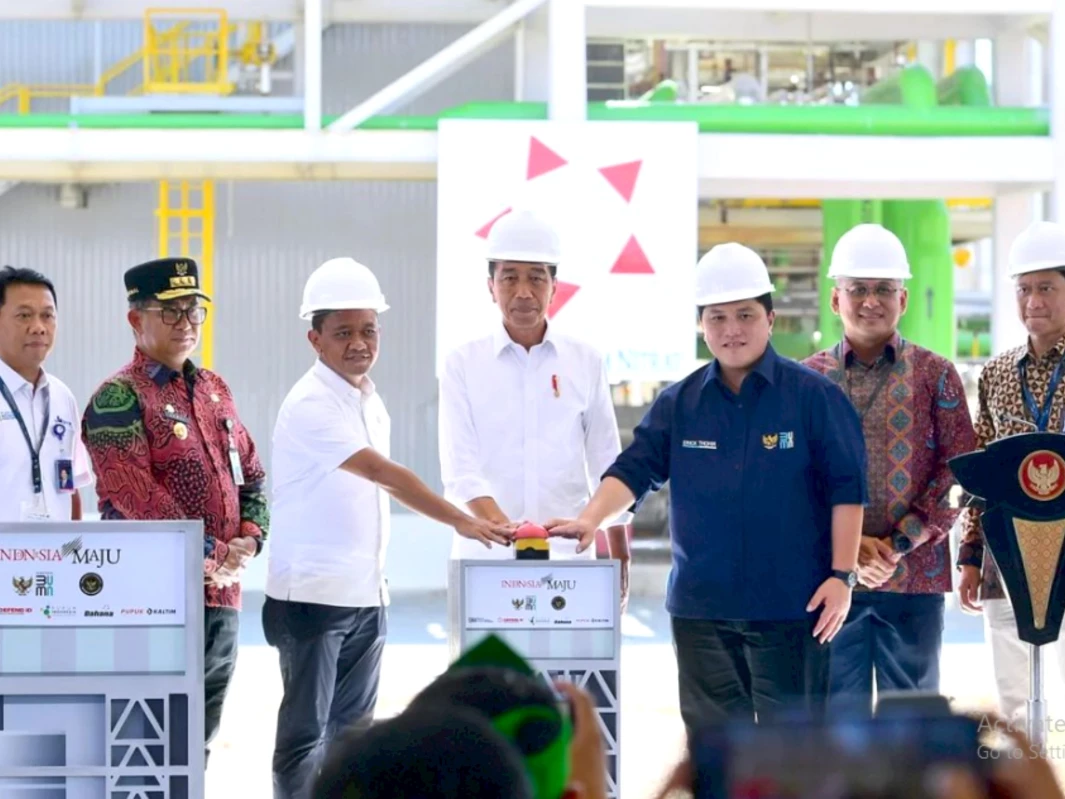 Jokowi Resmikan Pabrik Amonium Nitrat untuk Dorong Kemandirian Pangan Indonesia