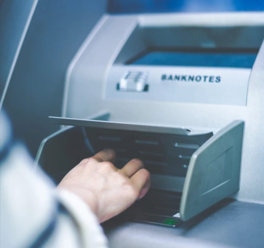 Anti Ribet! Tarik Tunai Tanpa Kartu di ATM Berbagai Bank Beginilah Caranya