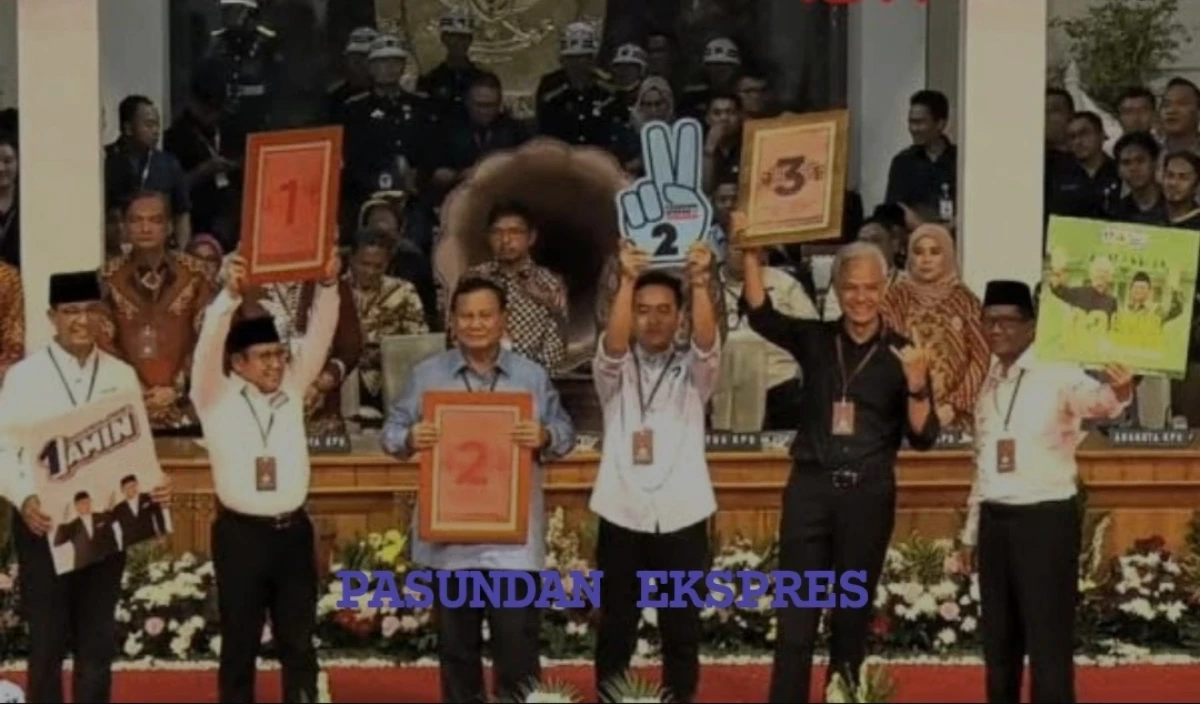 Prabowo dan Anies Baswedan Berinteraksi Akrab Usai Pidato di Gedung KPU