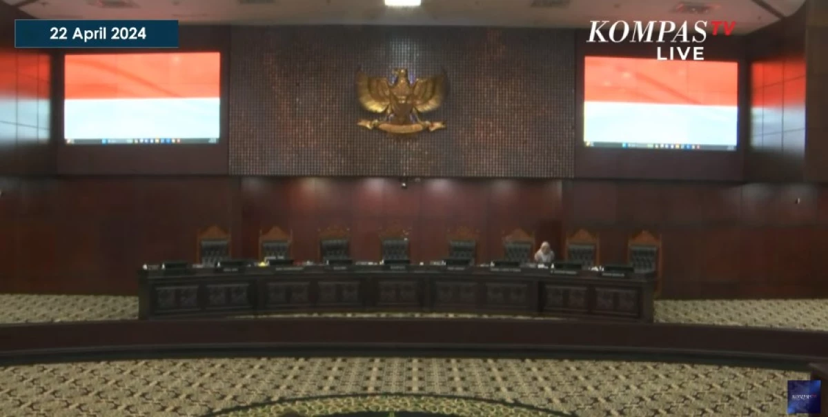 Update Sidang Sengketa Pilpres 2024. (Sumber Gambar: Screenshot via Kompas TV: Siaran Langsung Sidang Putusan MK Sengketa Pilpres.