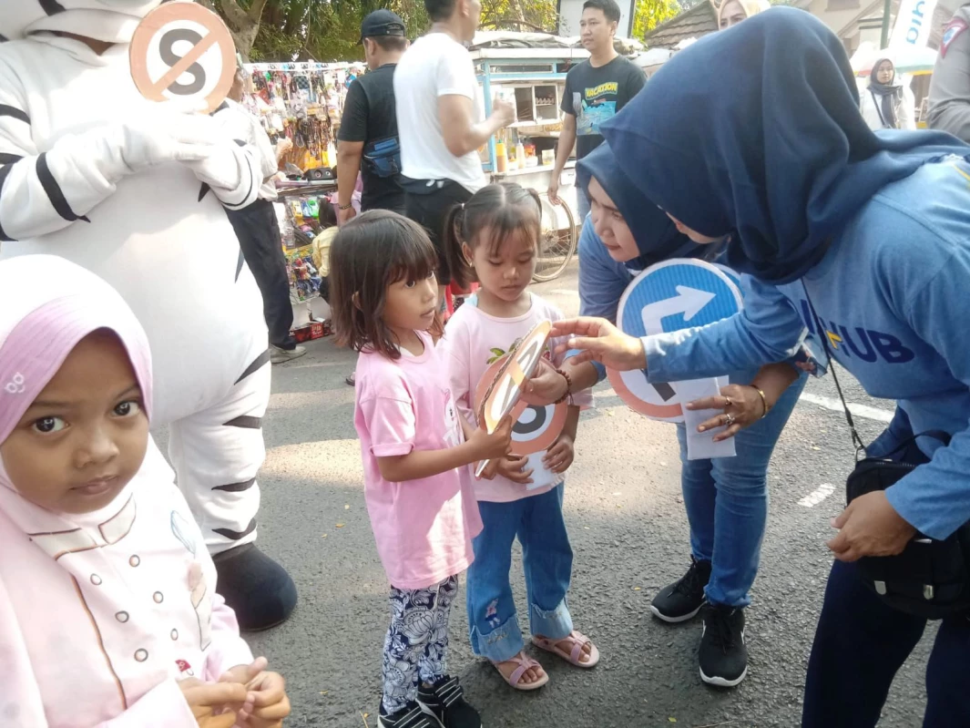 Dishub Subang Sosialisasi Sadar Lalu Lintas ke Anak-anak