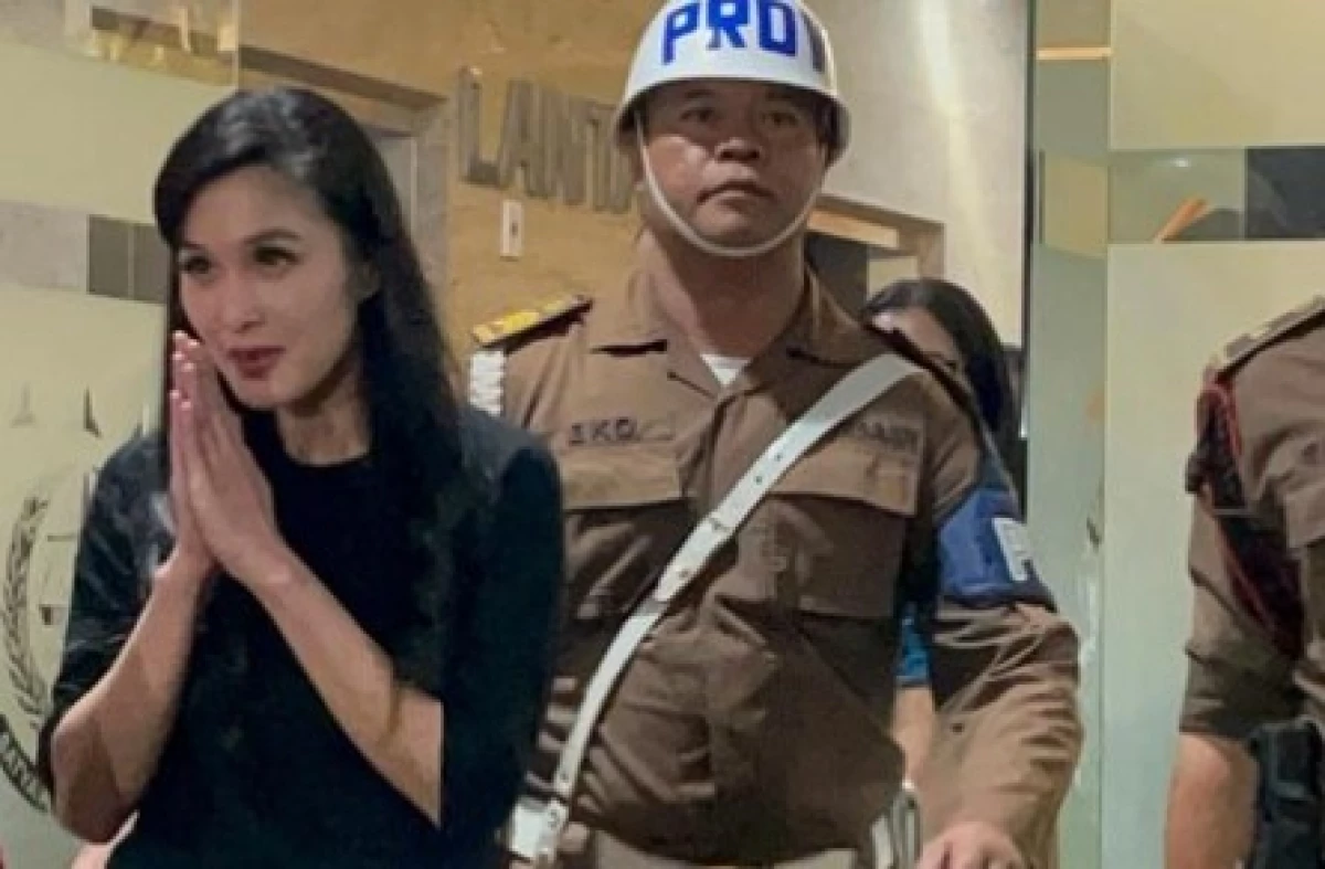 Viral! Sandra Dewi Jadi Tersangka Kasus Timah, Kuasa Hukum: Bu Sandra Tetap Sebagai Saksi