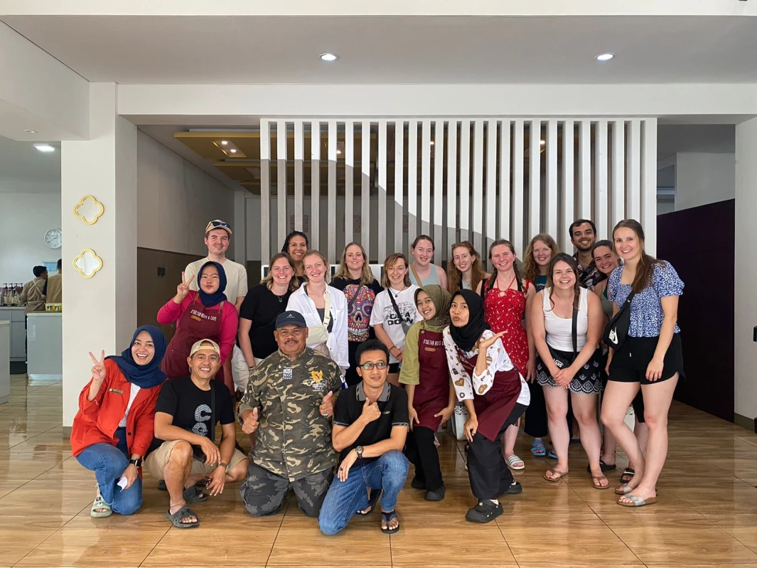 D'Sultan Cafe and Resto di Subang kembali menyambut kunjungan wisatawan asing setelah lama absen akibat pandemi COVID-19.
