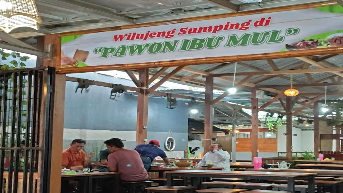 Harga Terjangkau Pawon Ibu Mul Di Subang Sajikan Makanan Khas Sunda