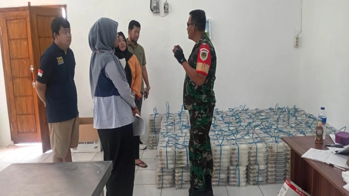 Kenapa Makan Bergizi Gratis Masih Pakai Wadah Plastik? Berikut Penjelasannya!!
