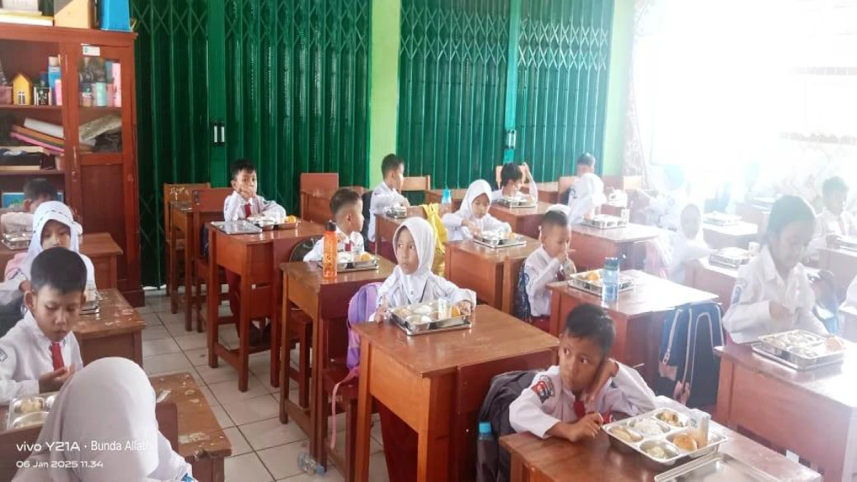 Masih Perlu Evaluasi Program Makan Bergizi Gratis, Pihak Sekolah di Subang Mengeluh Karena Tidak Ada Susu