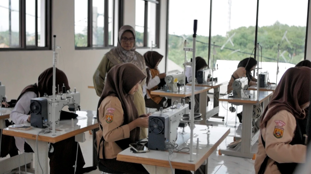 SMK PGRI Subang Jadi Pelopor SMK Berbasis Industri 4.0