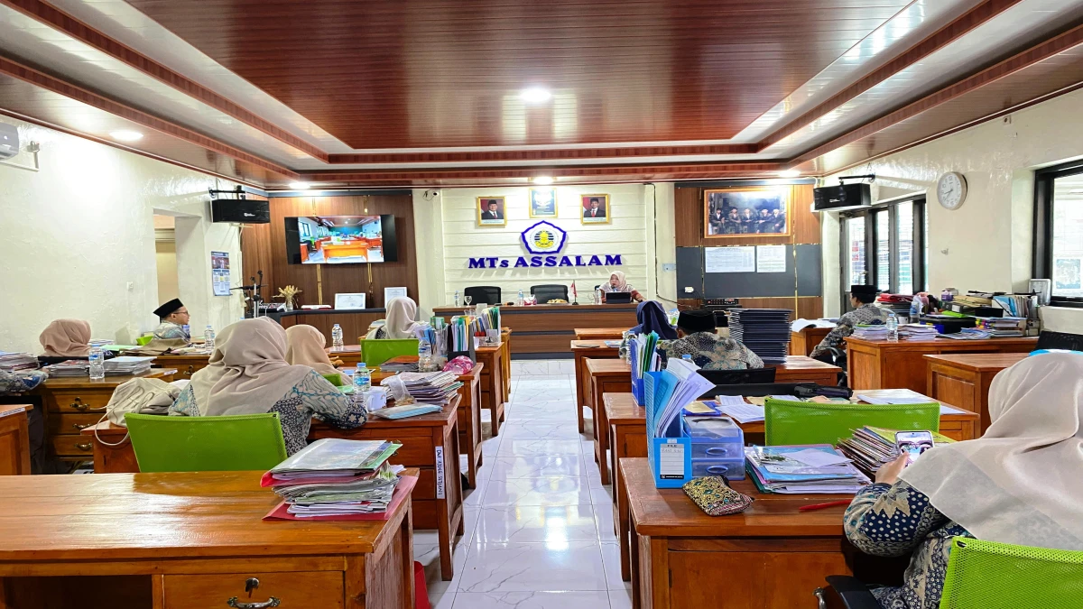 MTs As-Salam Plered Tingkatkan Kualitas Pembelajaran Lewat IHT