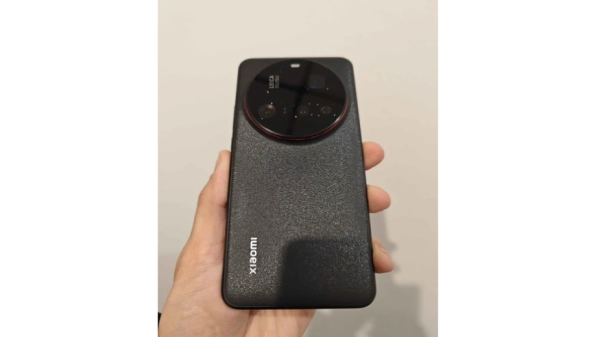 Desain Xiaomi 15 Ultra Tertangkap di Foto Hands-on