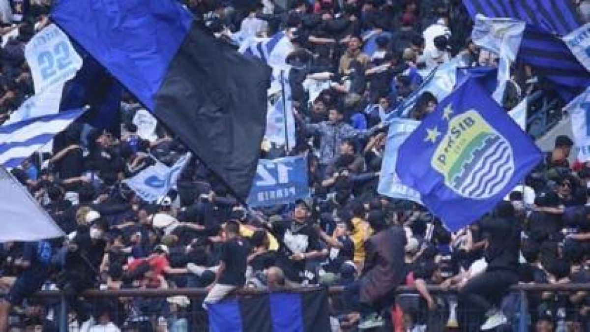 Persib Kembali Disanksi Komdis PSSI Akibat Ulah Suporter