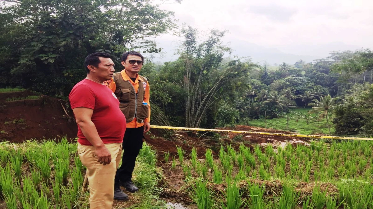 Warga Cisalak Subang Dilarang Beraktivitas di Lokasi Longsor, Khawatir Terjadi Bencana Susulan