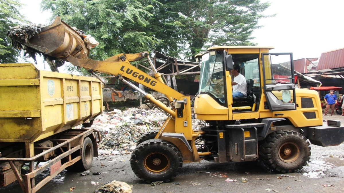 Pasar Depan Wajah Pemda Subang Dipenuhi Sampah
