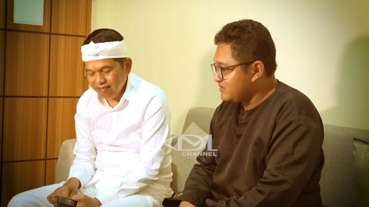 Dedi Mulyadi Berikan Bantuan Finansial kepada Operator Data SMAN 4 Karawang