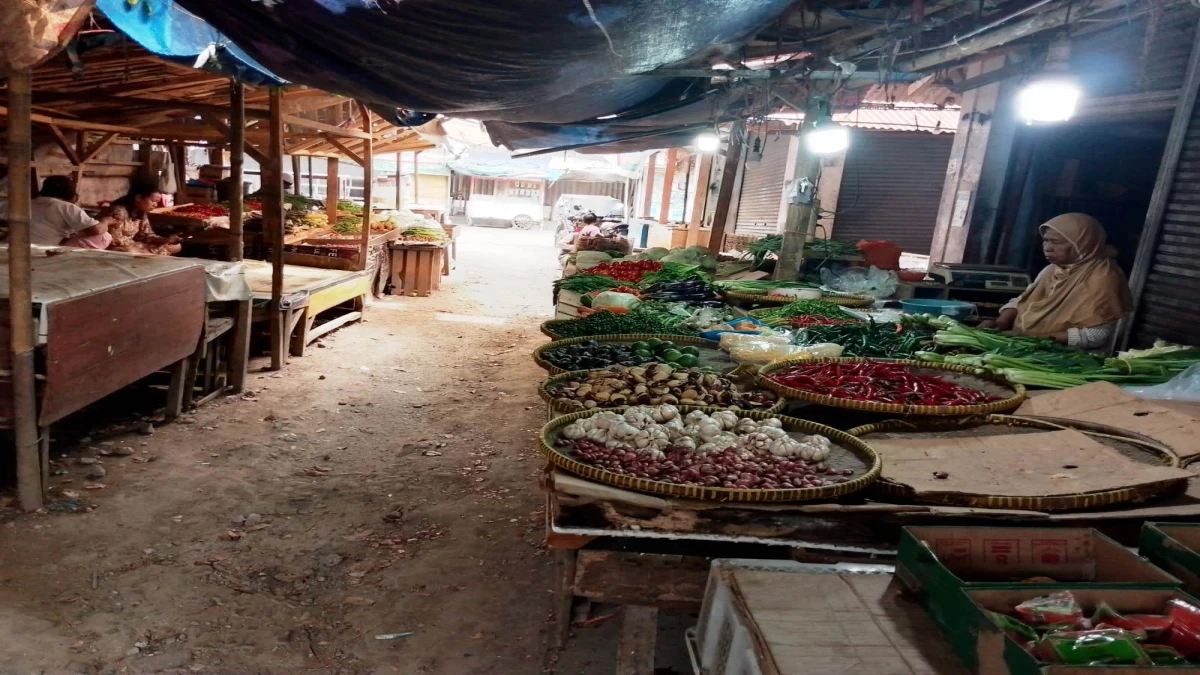 Pedagang Minta Perhatian Bupati Terpilih Tata Pasar Pujasera Subang yang Belum Optimal