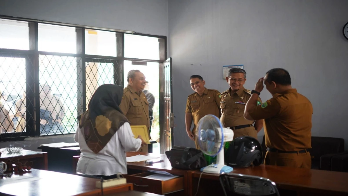Pastikan Pelayanan Publik Efektif dan Transparan, Pj Bupati Subang Sidak DKUPP