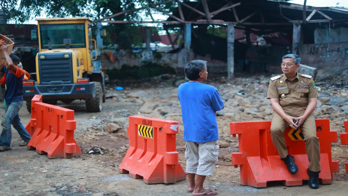 TPS Pujasera Kini Bersih, Kang Ade Ajak Warga Jaga Kebersihan Bersama