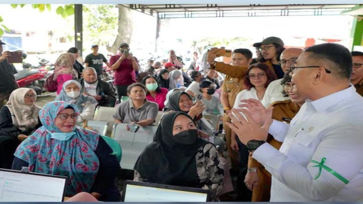 Tinjau Program Cek Kesehatan Gratis, Wamen Ossy: Wujud Pelayanan Kesehatan Masyarakat