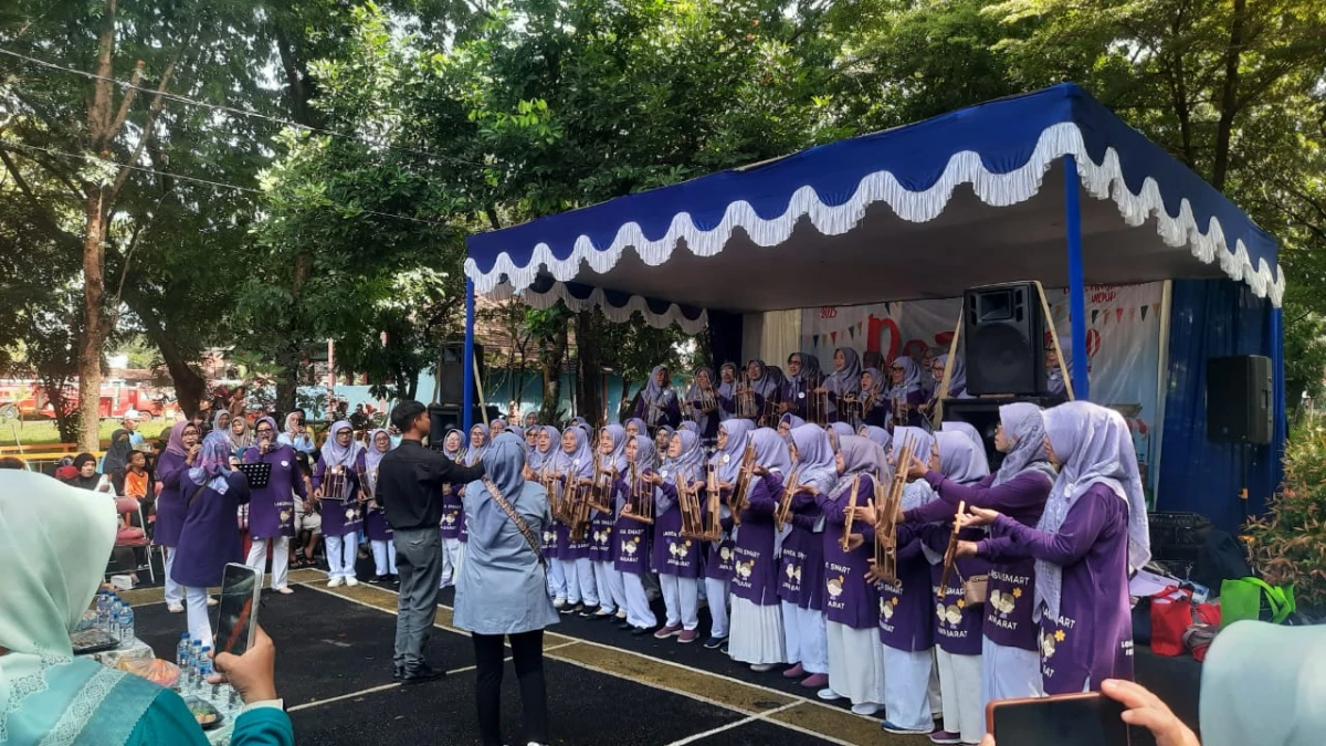 Jelang Bulan Puasa, DWP DLH Gelar Bazar Libatkan UMKM dan Bantuan Sosial