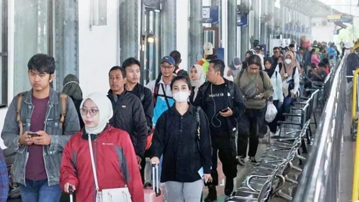 Pemesanan KA Tambahan Angkutan Lebaran 2025 Dibuka
