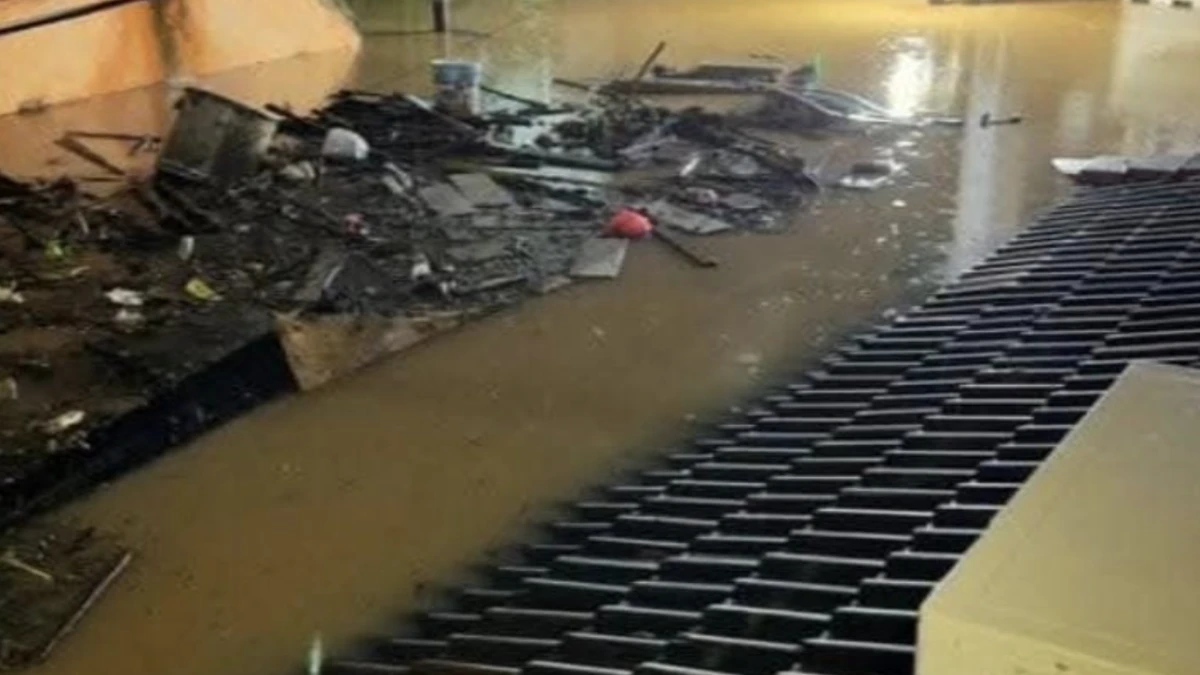 Banjir Rendam Kemang Pratama dan Villa Nusa Indah Bekasi: Ratusan Rumah Terendam Hingga Atap
