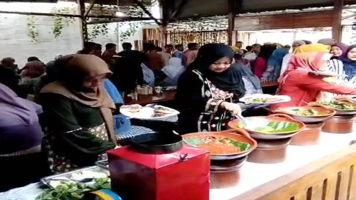 Resto Pawon Ibu Mul di Subang Tawarkan Menu Buka Puasa Paket Hemat