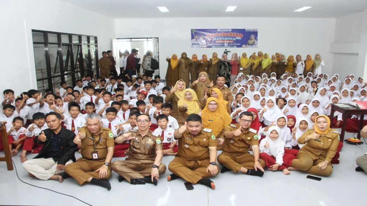 Bupati Subang Ajak Pelajar Jadi 'Game Changer' Lewat Membaca, Kunjungi Perpustakaan Daerah di Pekan Literasi