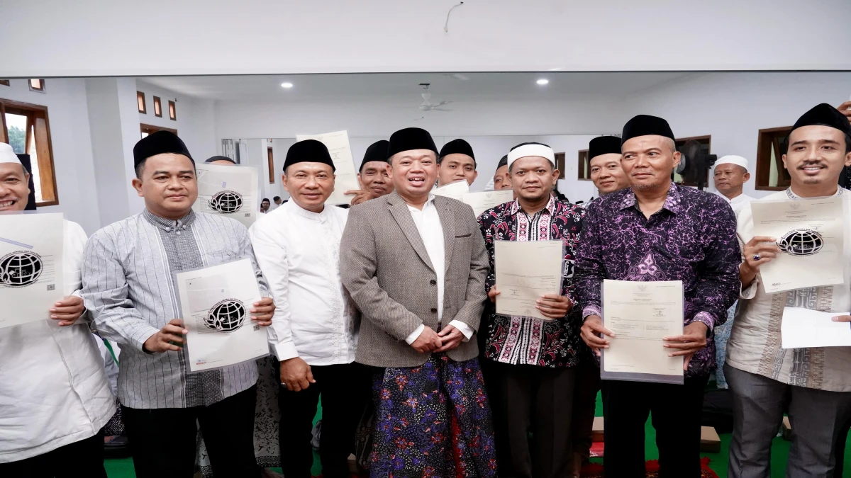 Terima Sertipikat Wakaf Berbentuk Elektronik, Warga Kudus Yakini Bisa Lindungi dari Potensi Konflik Pertanahan