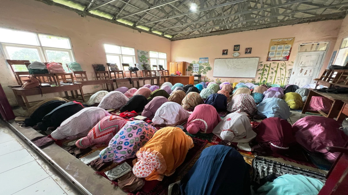 SDN Pangsor Terapkan Pembiasaan Tadarus dan Shalat Dhuha