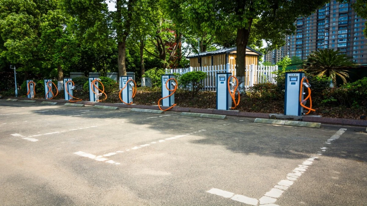 Mudik dengan Mobil Listrik? Berikut Daftar Lokasi Pengisian Daya di Rest Area