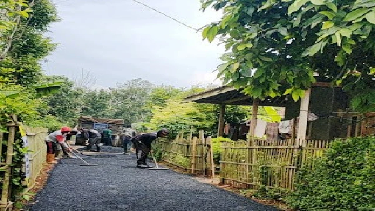 Pemdes Sindangsari Mulai Bangun Jalan Hot Mix, Dengan Anggaran DD Tahap 1 Tahun 2025