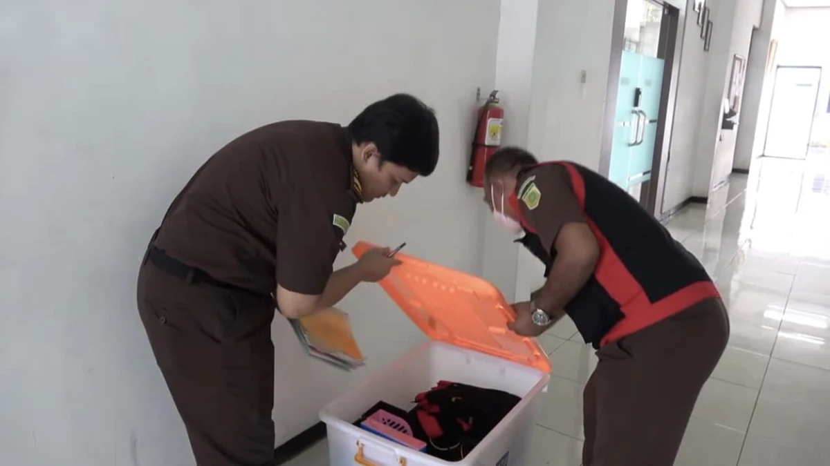 Kejari Purwakarta Geledah Kantor PDAM dan Satu Ruangan di Kantor Pemkab Terkait Kasus Gratifikasi