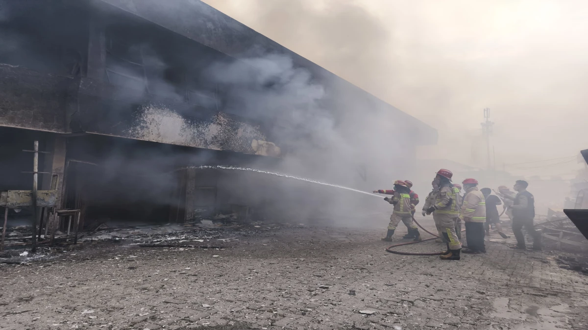 Sederet Fakta Kebakaran di Pasar GS Purwakarta, Ratusan Kios Hangus Terbakar