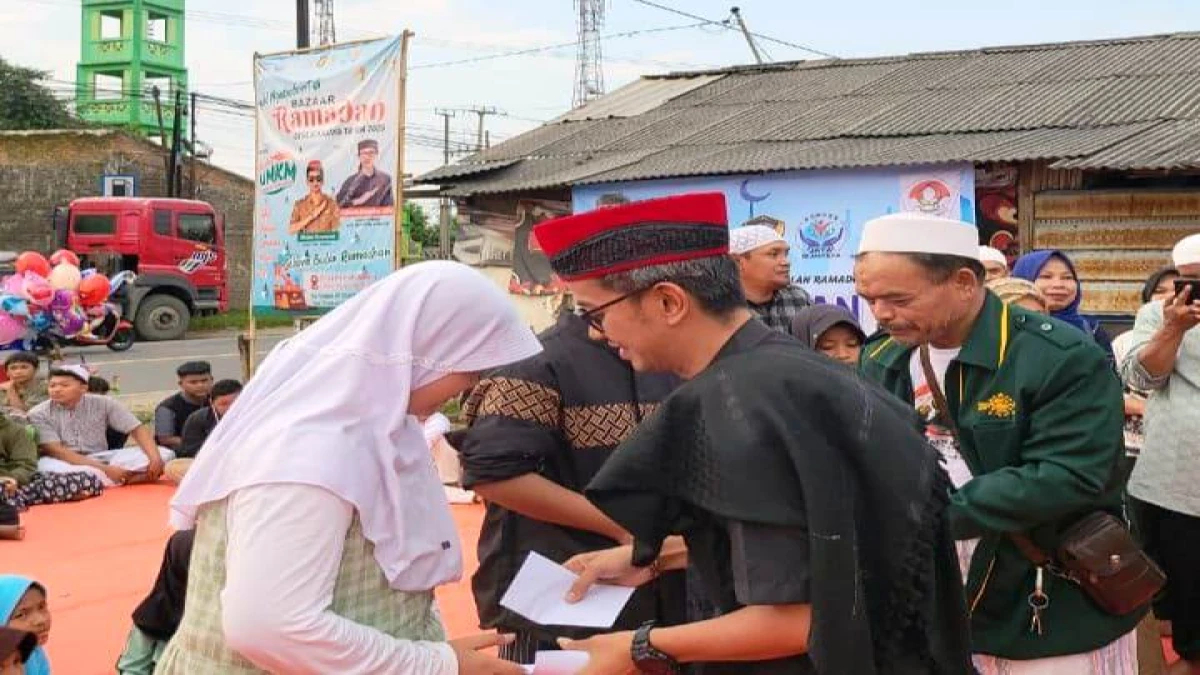 Pemdes Sukajaya Santuni Puluhan Anak Yatim