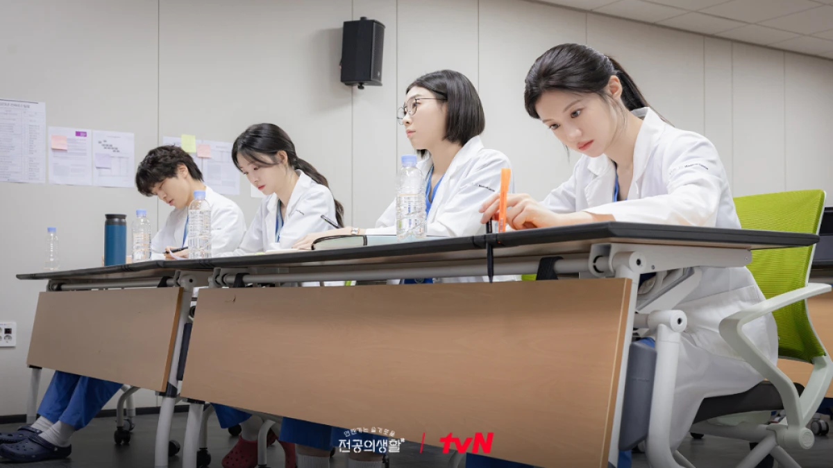 Link Nonton Drama Korea Resident Playbook Full Episode Sub Indo, Spin Of Hospital Playlist