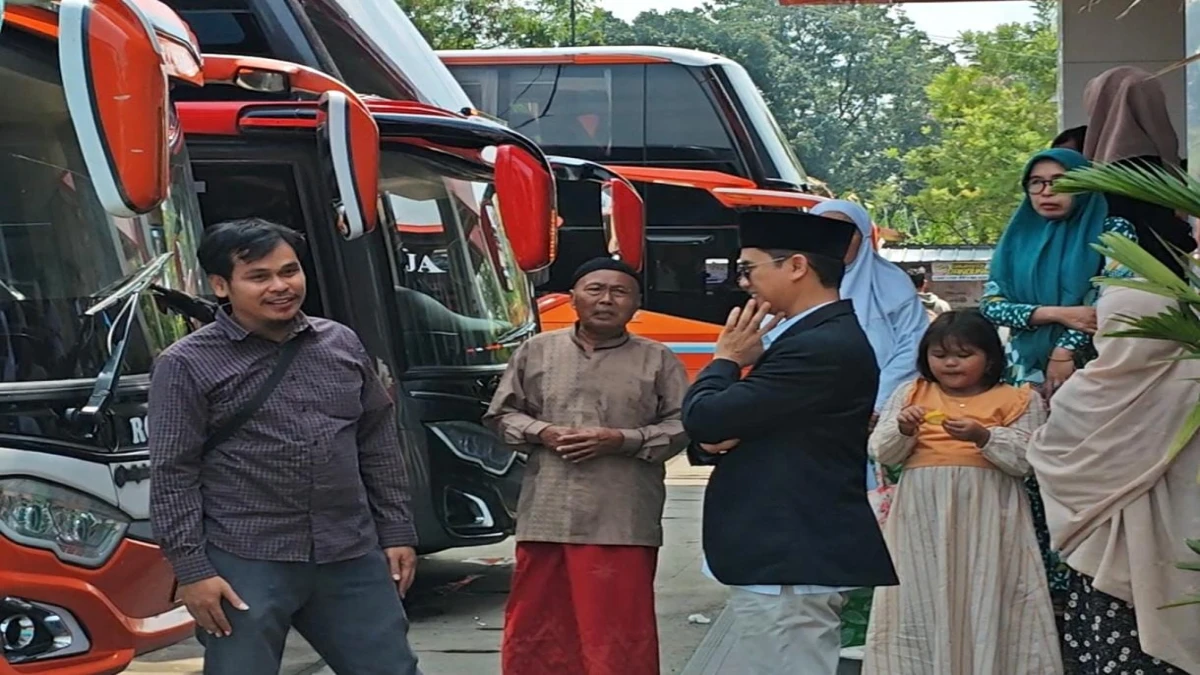 Rizma Cahaya Utama Tour & Travel Berangkatkan 35 Jamaah Umrah, Berkomitmen Berikan Pelayanan Terbaik