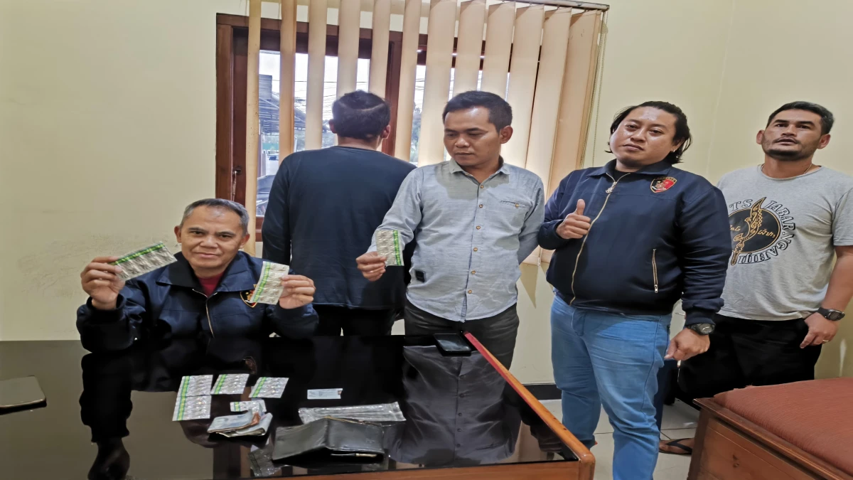 Kurang dari 1x24 Jam, Polsek Jalancagak Tangkap Pelaku Penjual Obat Terlarang Jenis Tramadol