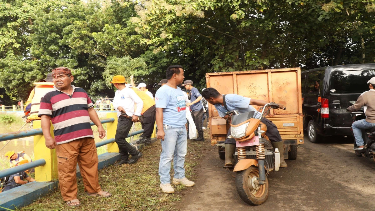 Bupati Purwakarta, Om Zein Ajak Masyarakat Sadar Kebersihan Area Wisata, Situ Cigangsa Bakal Dijadikan Unggulan