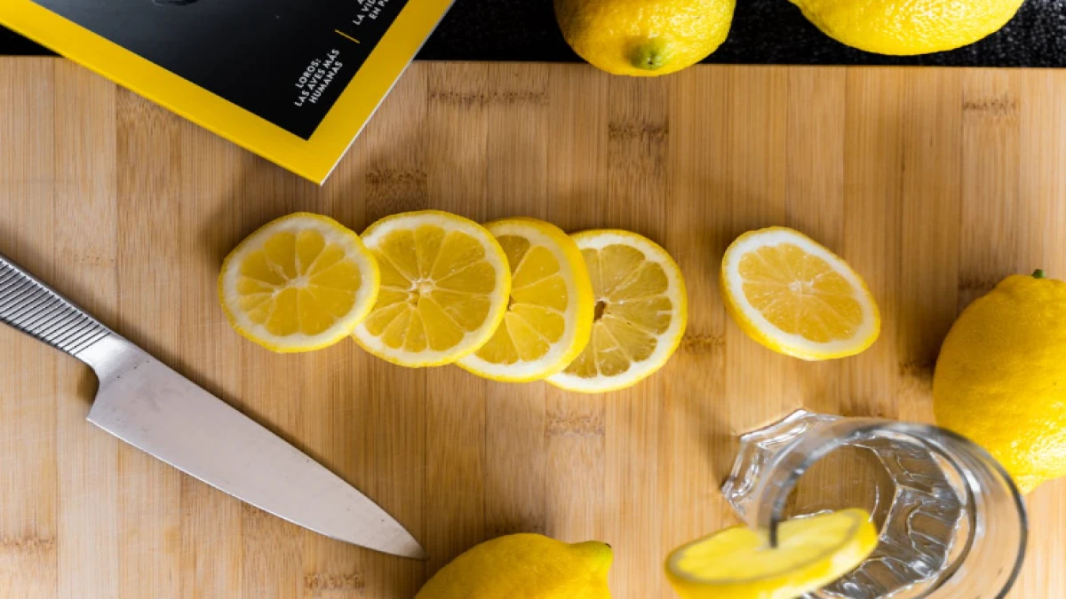 5 Manfaat Lemon untuk Wajah: Bikin Kulit Cerah dan Bebas Jerawat!