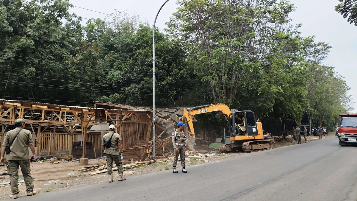 Warung Ditertibkan Dedi Mulyadi, Pedagang Harap Bisa Jualan Kembali