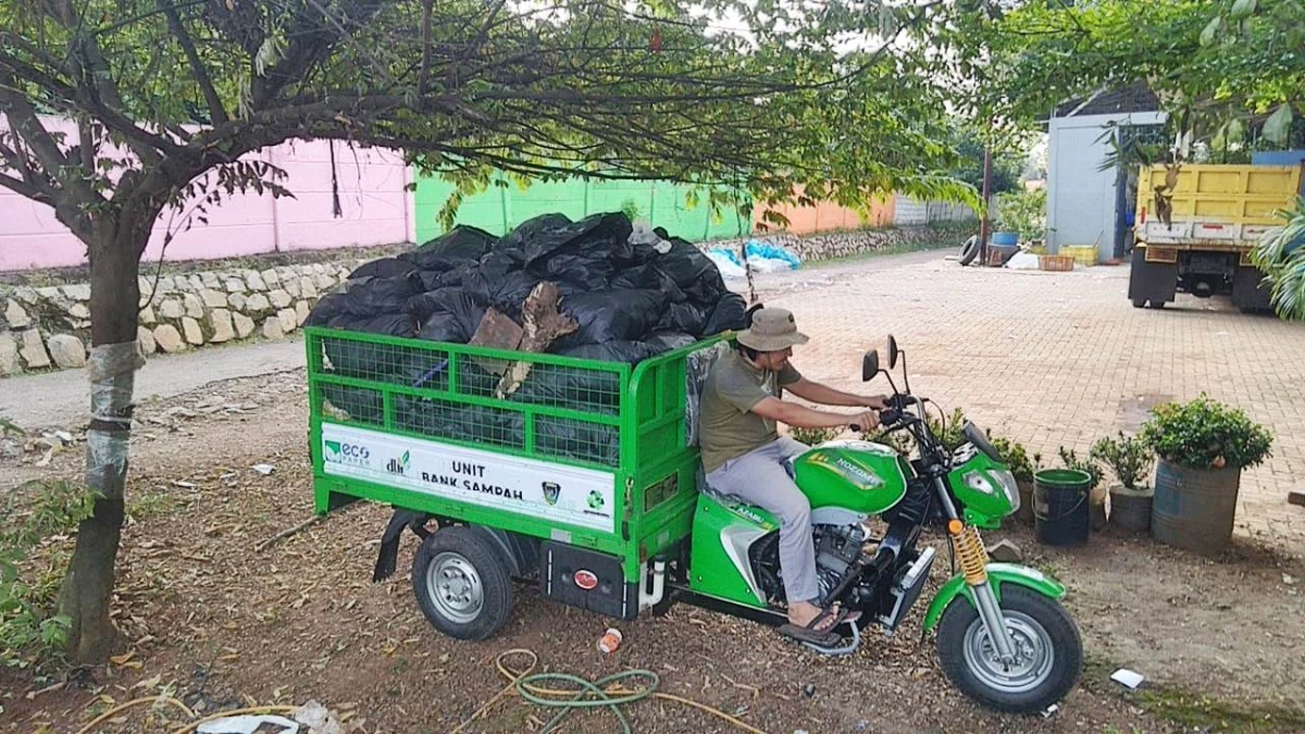 TPS3R BUMDes Wantilan di Subang Kelola Sampah Berbasis Bank