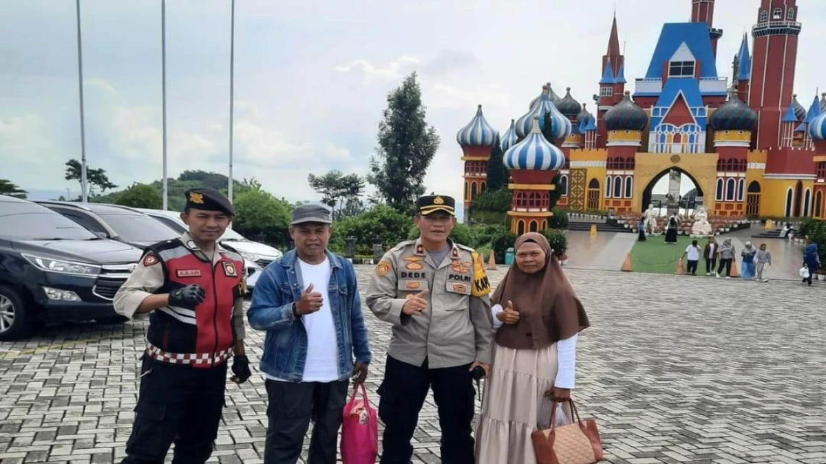 Polsek Jalancagak Patroli Humanis Jaga Objek Wisata dari Premanisme di Subang