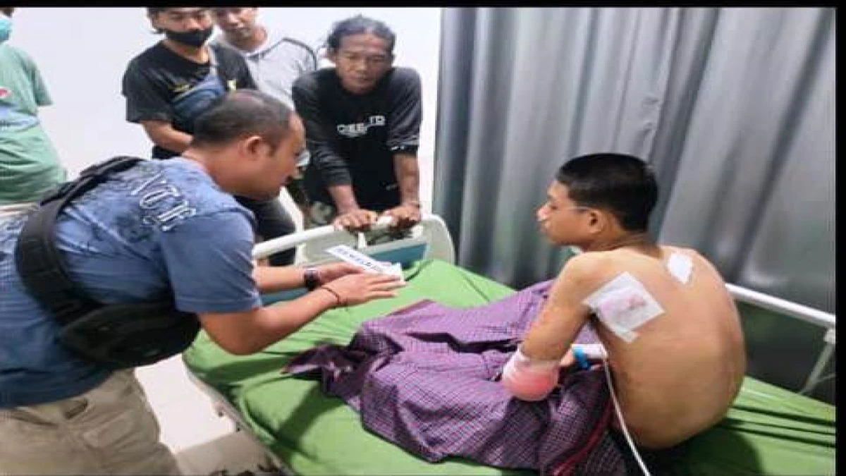Pelajar Bacok Teman Sendiri, Alami Luka Berat