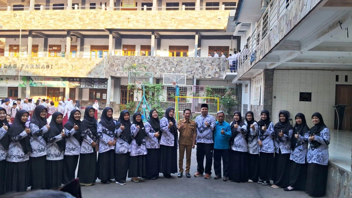 Om Zein Resmikan Gedung Imtaq Yasri di Purwakarta