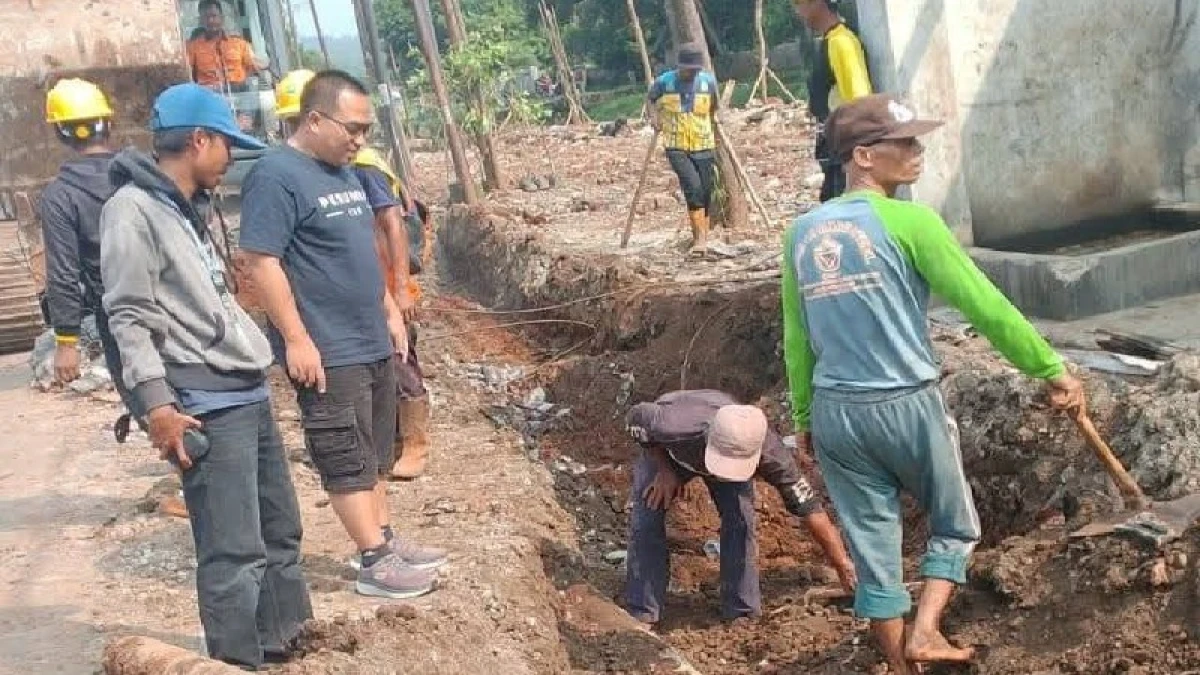 Gangguan Pasokan Air di Dawuan Subang, Perumda TRS Kerahkan Mobil Tangki