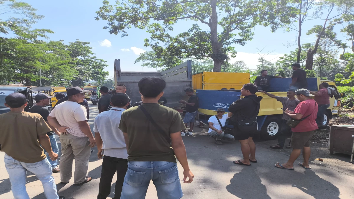 Tak Berhenti, Hari Ini Sopir Truk Lanjutkan Protes Soal Perbup dan Zero ODOL di Subang