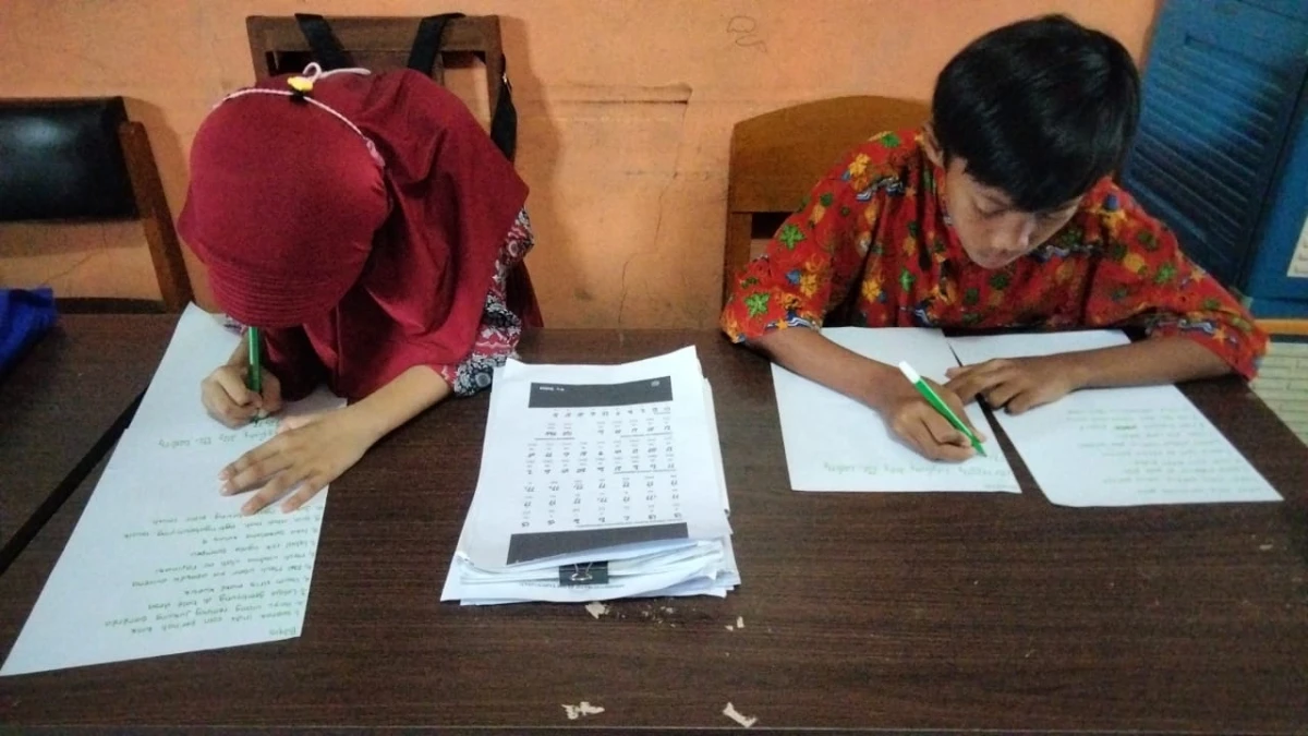 SDN Dr. Satiman Komitmen Jaga Tradisi Prestasi FTBI Maca Tulis Aksara Sunda Hingga Tingkat Provinsi